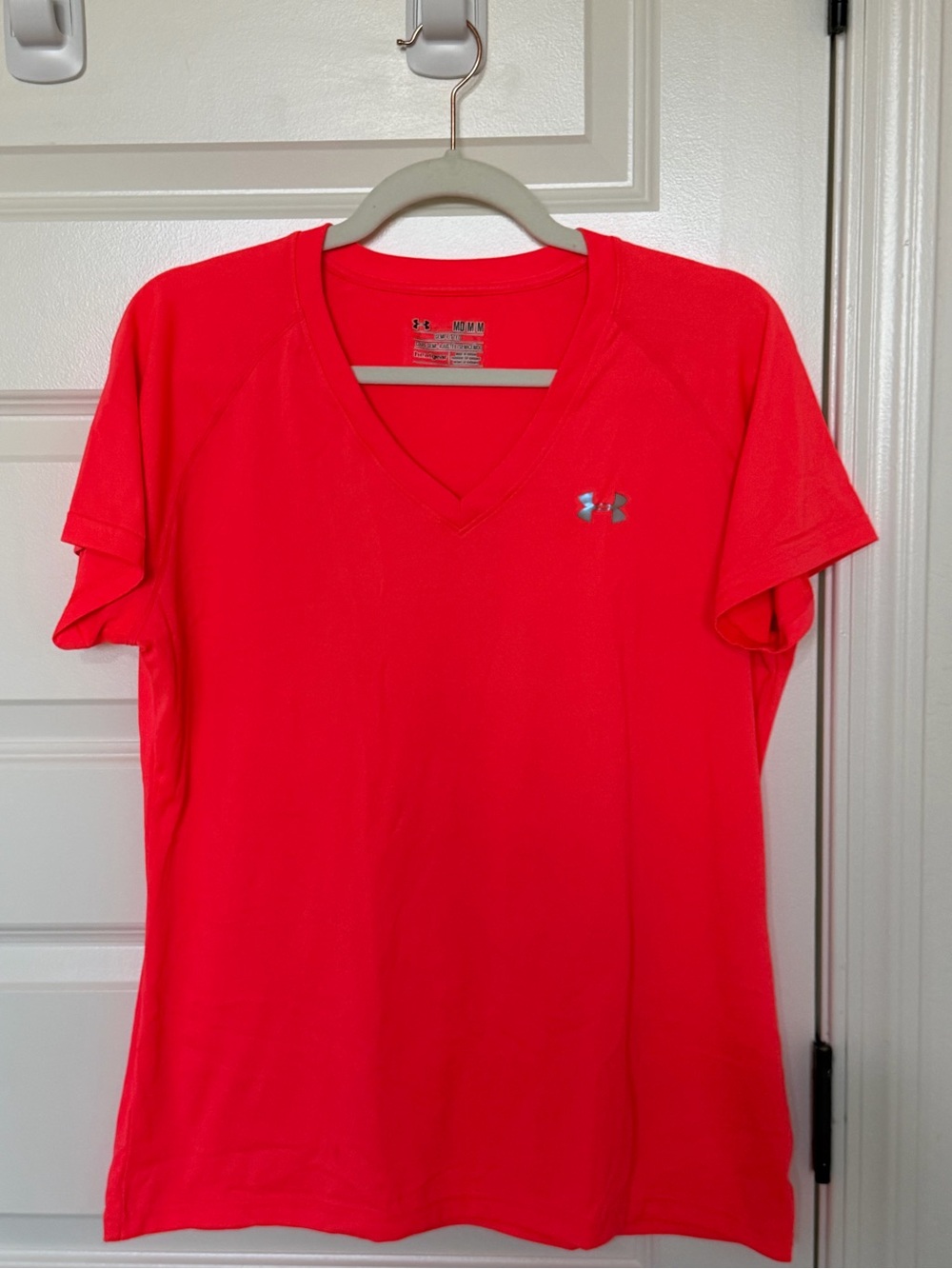 Lot of 5 Under Armour Women's Heat Gear Short Sleeve Tees - Picture 4 of 11
